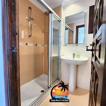 Apartment 2 Bed With Sea View Near Burriana Nerja